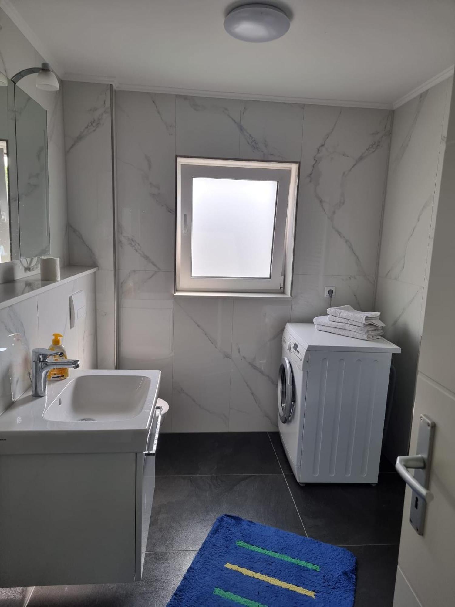 3 Apartament *
